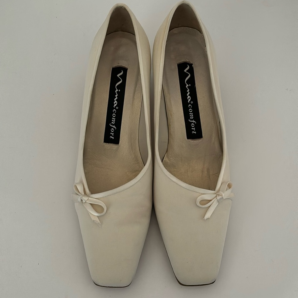 Nina Comfort Dress Pumps Medium Heel With Bow Size 8